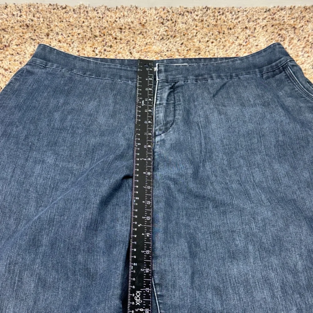 Chicos Platinum Wide Leg Denim Trouser Jeans Dark‎ Wash Blue Size 2.5 Regular